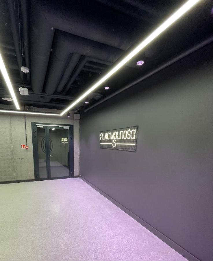 Plac Wolnosci 6 Contactless Check-In 24H Poznań Buitenkant foto