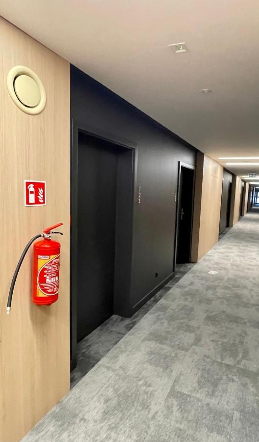 Plac Wolnosci 6 Contactless Check-In 24H Poznań Buitenkant foto