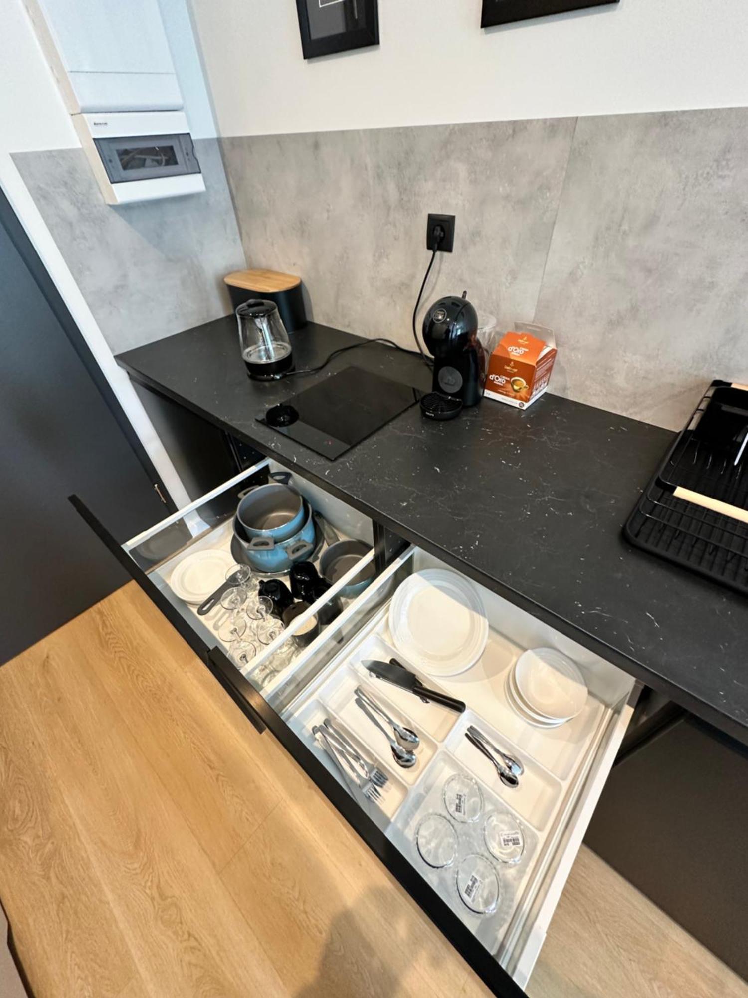 Plac Wolnosci 6 Contactless Check-In 24H Poznań Buitenkant foto